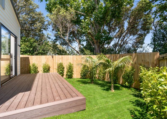  at 112 C & D Eversleigh Road, Belmont, North Shore City, Auckland