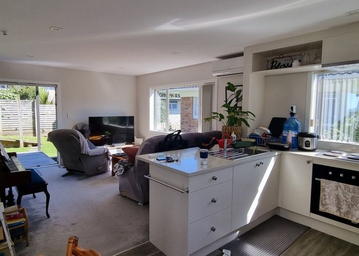  at 1 Glenvale Place, Totara Vale, North Shore City, Auckland