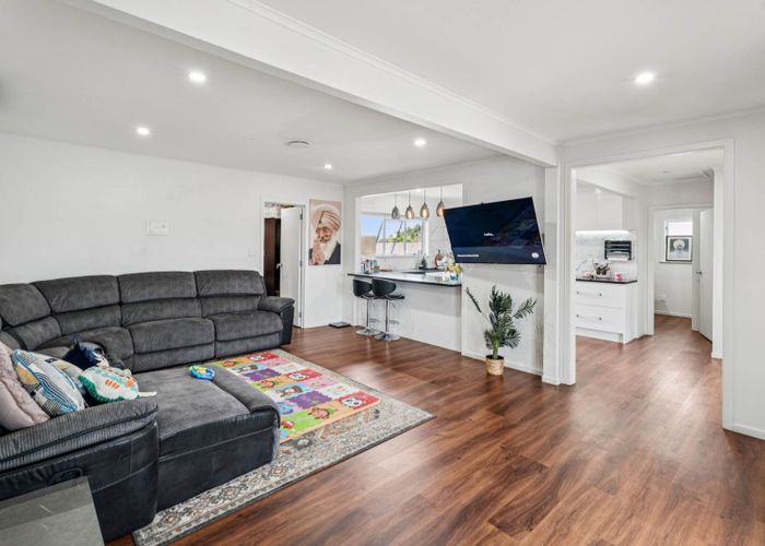  at 51 Buckland Road, Mangere East, Manukau City, Auckland