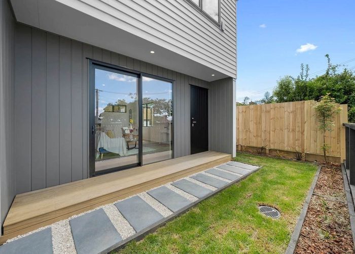  at 1/123 Barrack Road, Mount Wellington, Auckland City, Auckland