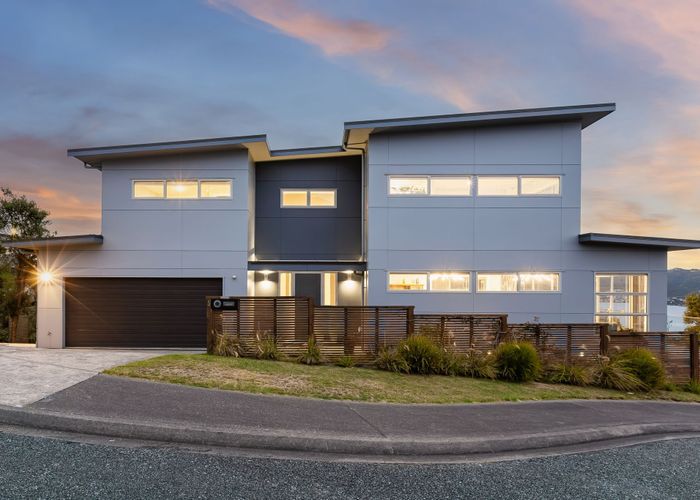  at 5 Seascape View, Paremata, Porirua, Wellington