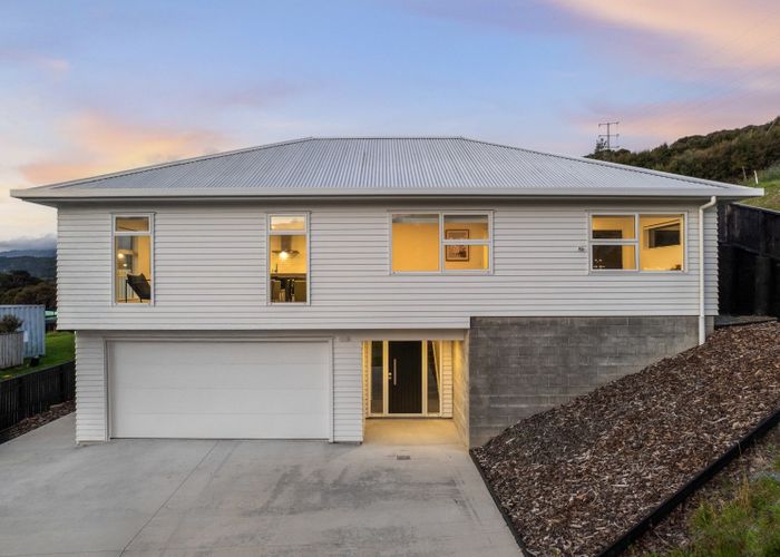  at 11 Botany Lane, Whitby, Porirua, Wellington