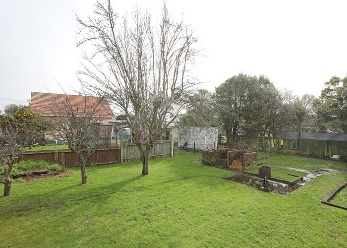  at 25 Robert Street, Marton