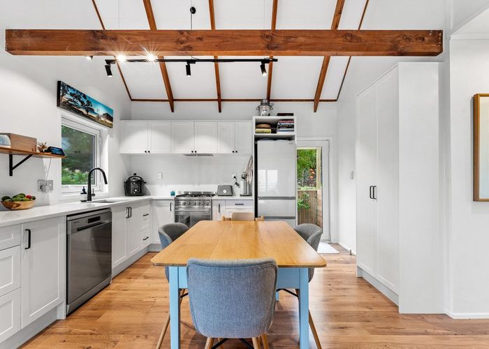  at 6A D'oyly Drive, Stanmore Bay, Rodney, Auckland