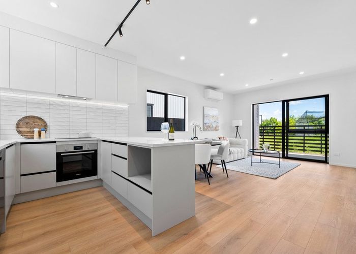  at 18 Albert Road, Kelston, Waitakere City, Auckland