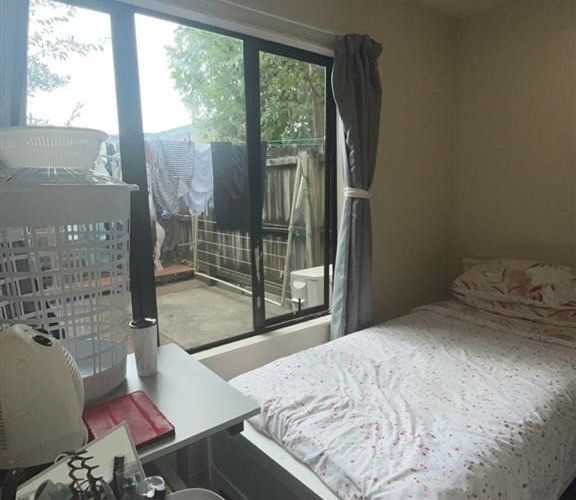  at 1/12 Ambrico Place, New Lynn, Waitakere City, Auckland