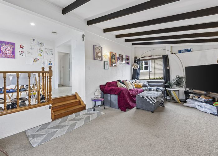  at 18 Mclean Avenue, Papatoetoe, Auckland