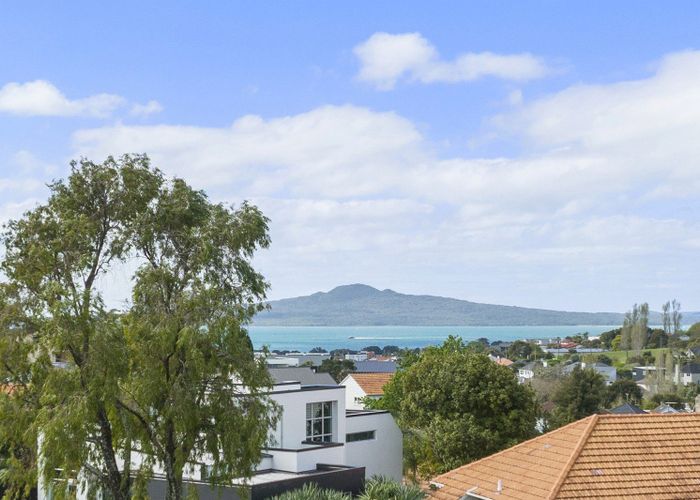  at 14 Kurahaupo Street, Orakei, Auckland