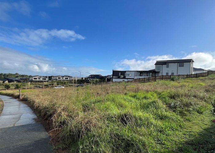  at Angiangi Crescent, Beachlands, Manukau City, Auckland