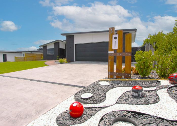  at 5 Maunganamu Drive, Wharewaka, Taupo