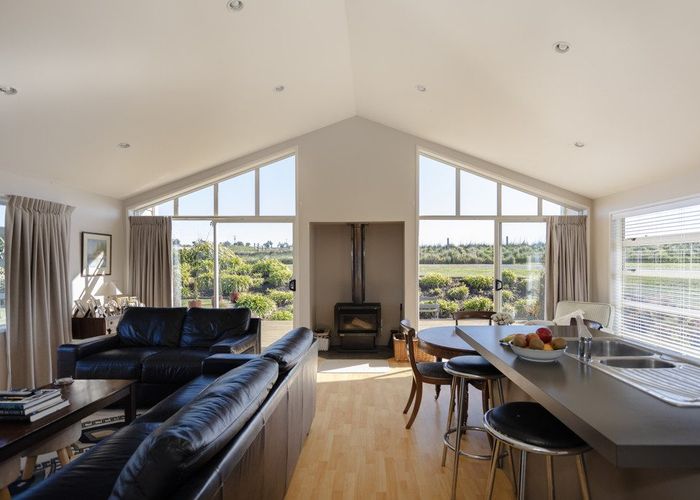  at 76 Fortification Road, Kakanui