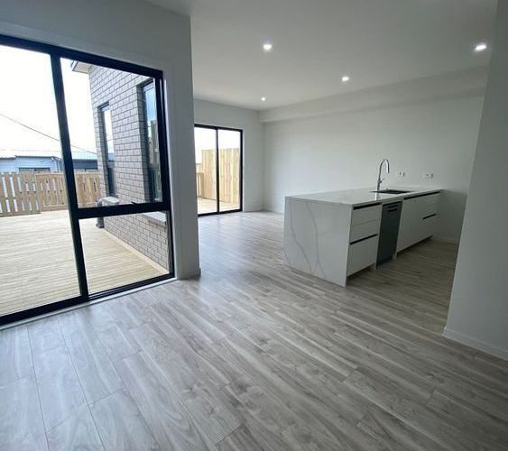  at 6 Paina Crescent, Massey, Waitakere City, Auckland