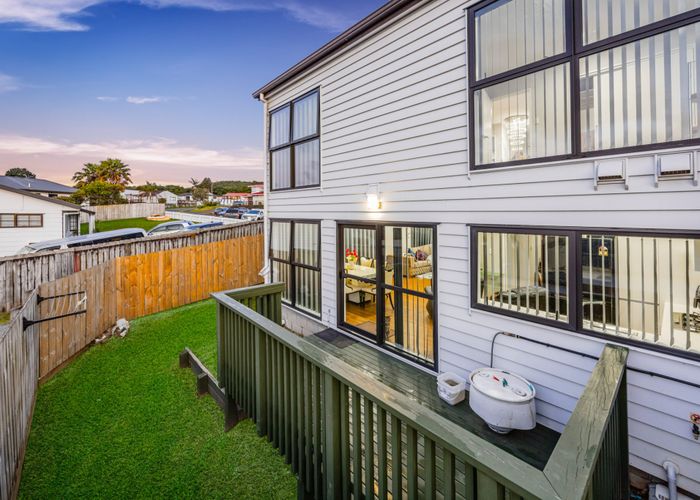  at 11A Kimdale Place, Totara Heights, Manukau City, Auckland