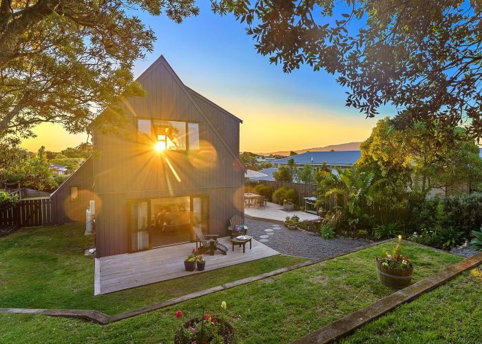  at 29 Eruini Street, Waikanae Beach, Waikanae