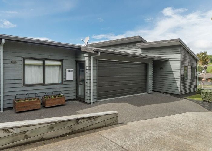  at 2 Kanuka Place, Pyes Pa, Tauranga, Bay Of Plenty