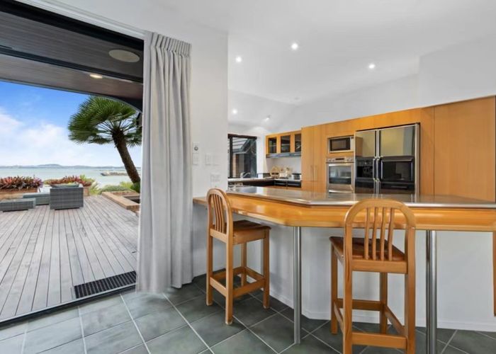  at West Harbour, Waitakere City, Auckland