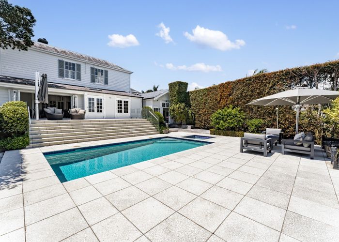  at 52 Bassett Road, Remuera, Auckland City, Auckland