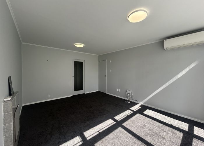  at 2/1 Bridge Street, Melling, Lower Hutt, Wellington