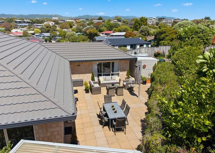  at 10 Barrett Drive, Waikanae Beach, Kapiti Coast, Wellington