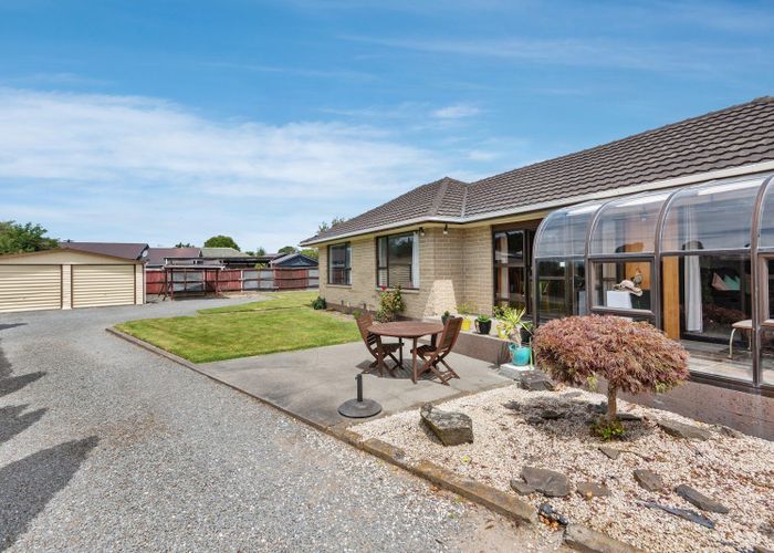  at 32 Martbern Crescent, Bishopdale, Christchurch City, Canterbury