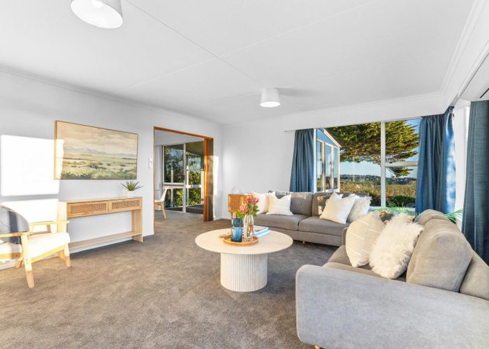  at 17 East Way, Durie Hill, Whanganui