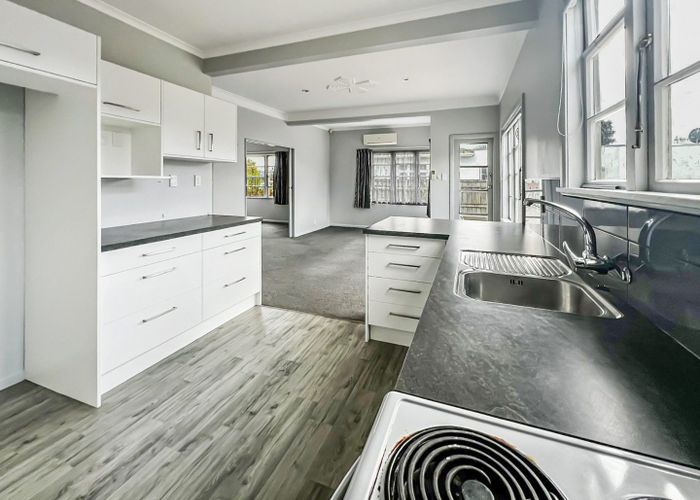  at 321a Botanical Road, West End, Palmerston North, Manawatu / Whanganui