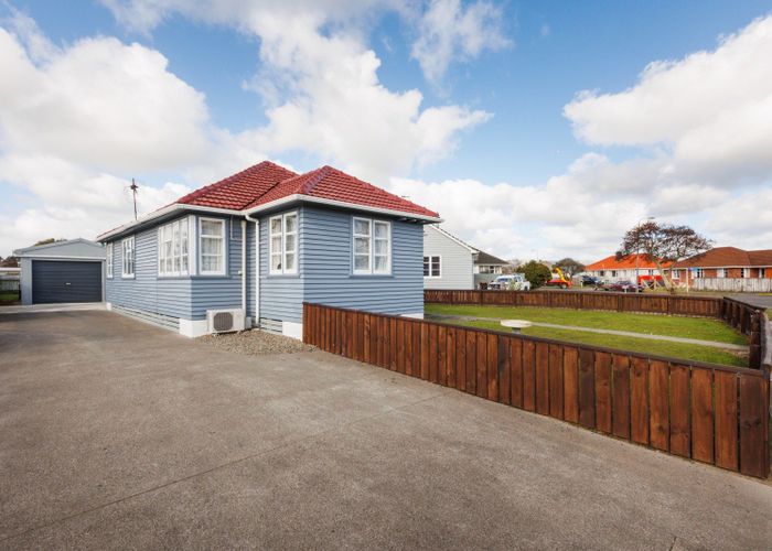  at 15 Upham Terrace, Roslyn, Palmerston North