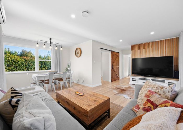  at 64 La Trobe Street, Pakuranga Heights, Manukau City, Auckland