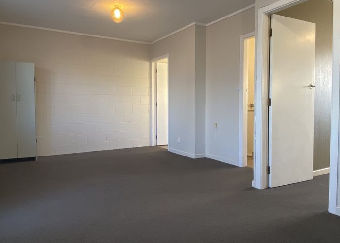  at 2/5 Albert Street, Hamilton East, Hamilton, Waikato