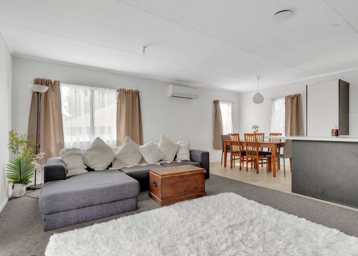  at 7 Kane Road, Papamoa Beach, Papamoa