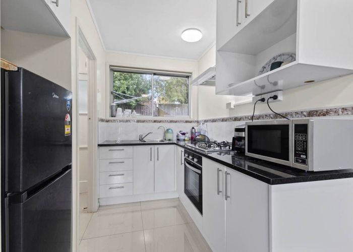  at 2/1 Plunket Avenue, Papatoetoe, Manukau City, Auckland