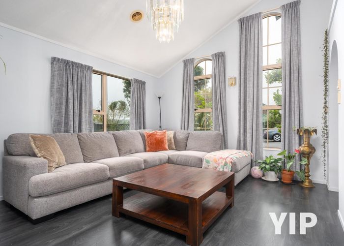  at 33 Peppertree Lane, Woodridge, Wellington, Wellington