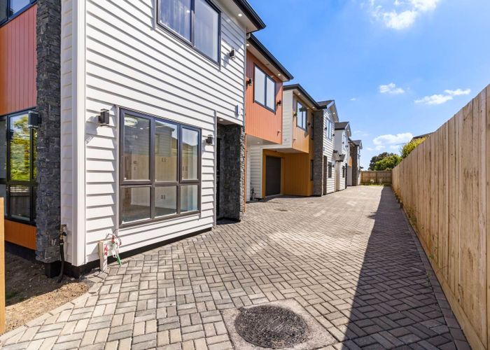  at Lot 1/2 Imrie Avenue, Mangere, Manukau City, Auckland