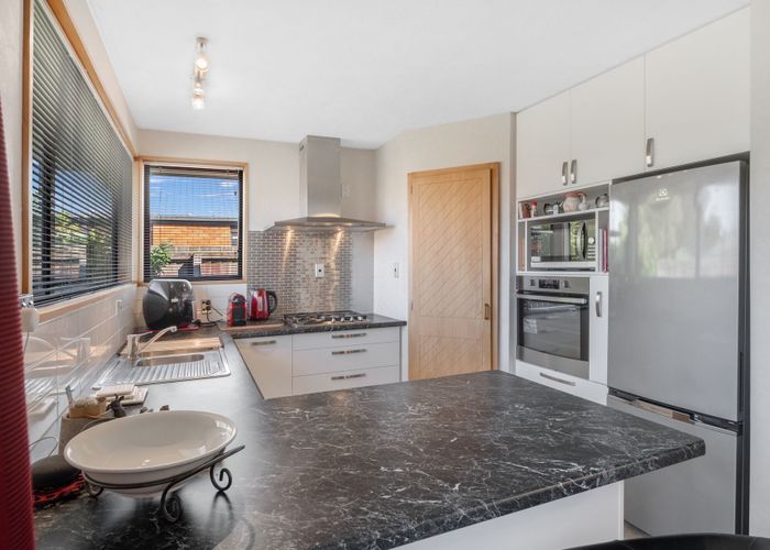  at 20 Briarmont Street, Avondale, Christchurch City, Canterbury