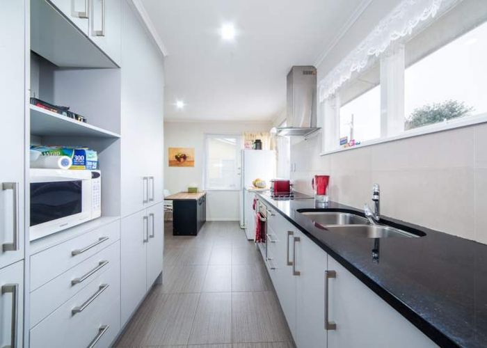  at 14 Kealy Road, Mount Wellington, Auckland City, Auckland