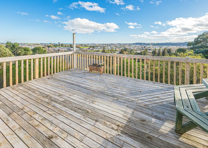  at 25 Wairere Road, Bastia Hill, Whanganui