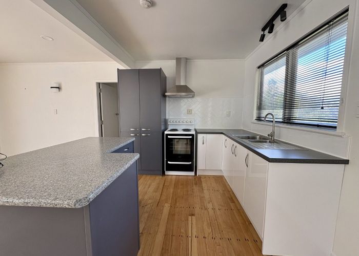  at 98 Grandvue Road, Kawaha Point, Rotorua, Bay Of Plenty