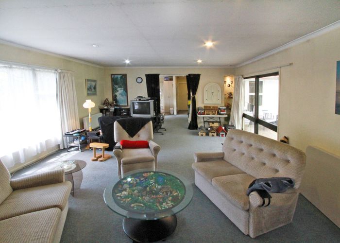  at 113 Wood Street, Wainuiomata, Lower Hutt