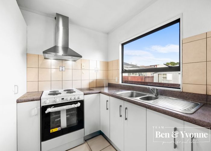  at 2/50 Panorama Road, Mount Wellington, Auckland City, Auckland