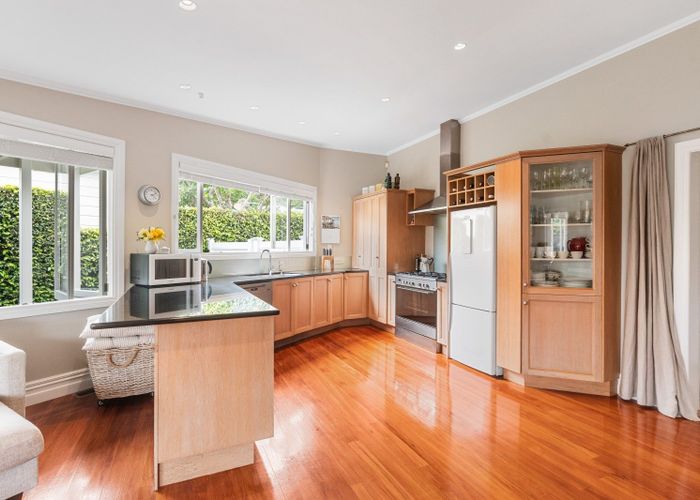  at 2 Ewen Alison Avenue, Devonport, Auckland