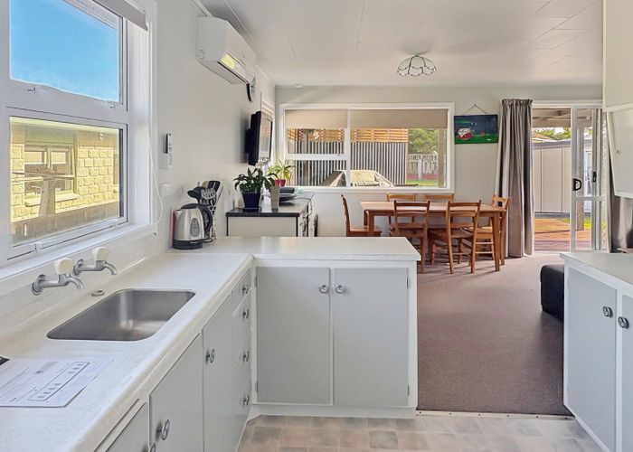  at 49 Thomas Place, Foxton Beach, Horowhenua, Manawatu / Whanganui