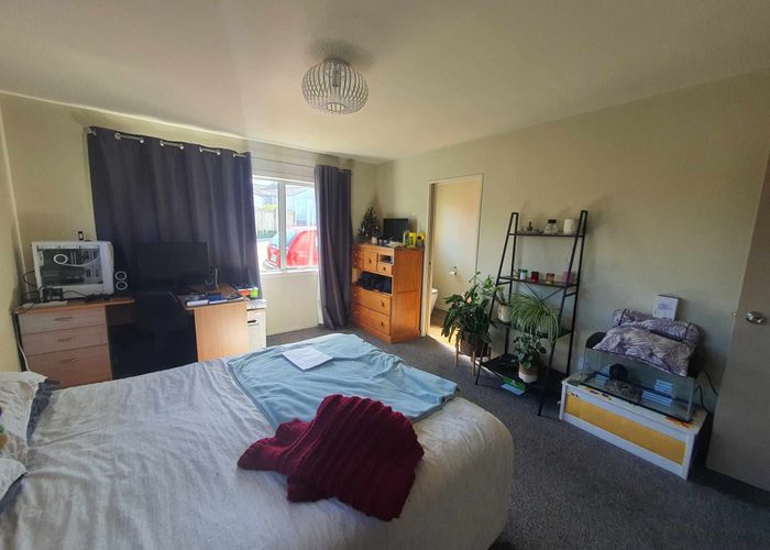  at 18 Cathie place, Karori, Wellington, Wellington