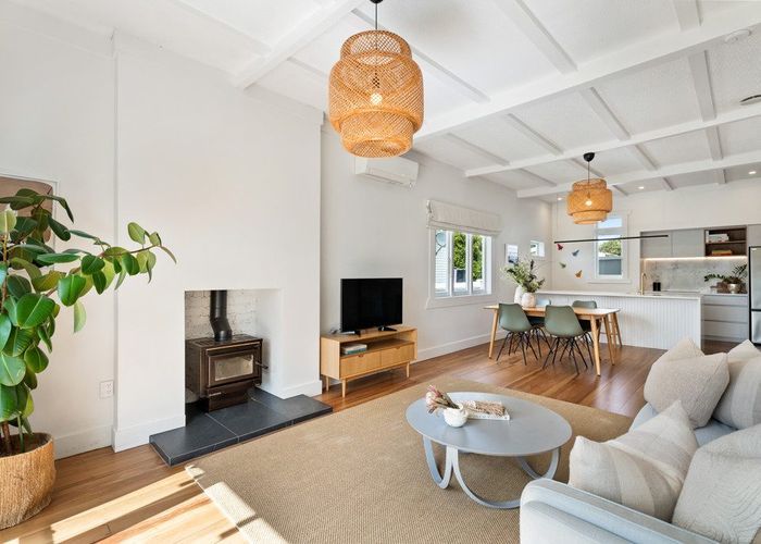  at 25 Ennismore Road, Mount Albert, Auckland City, Auckland