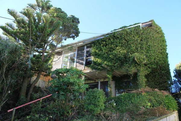  at 174 Nevay Road, Karaka Bays, Wellington