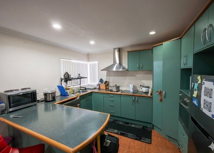  at 89 Glenveagh Park Drive, Weymouth, Manukau City, Auckland