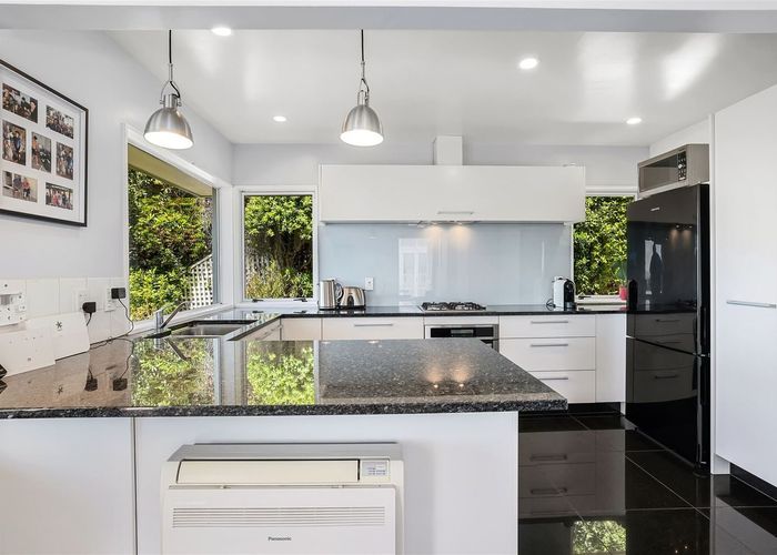  at 9 Dunkeld Lane, Redcliffs, Christchurch City, Canterbury