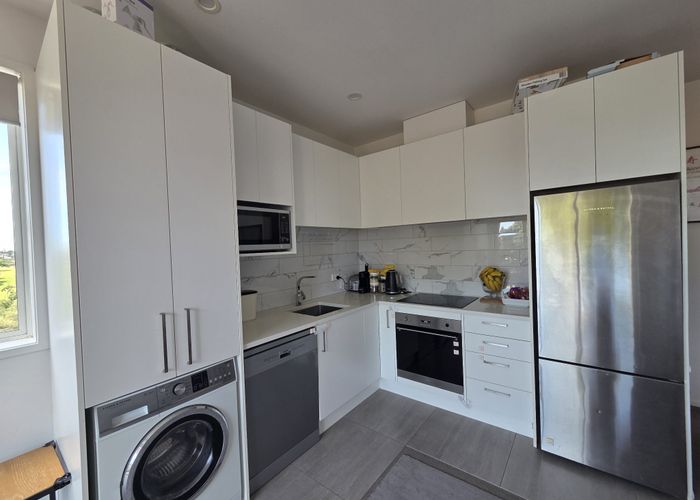  at 204/1B Soljak Place, Mount Albert, Auckland City, Auckland