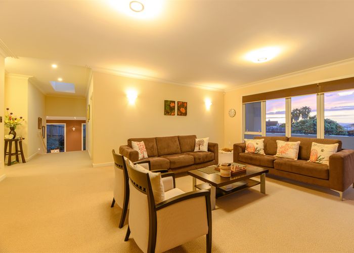  at 35 Eynsham Court, Dannemora, Auckland