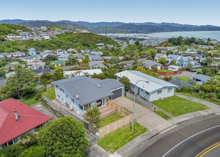  at 184 Dowse Drive, Maungaraki, Lower Hutt, Wellington