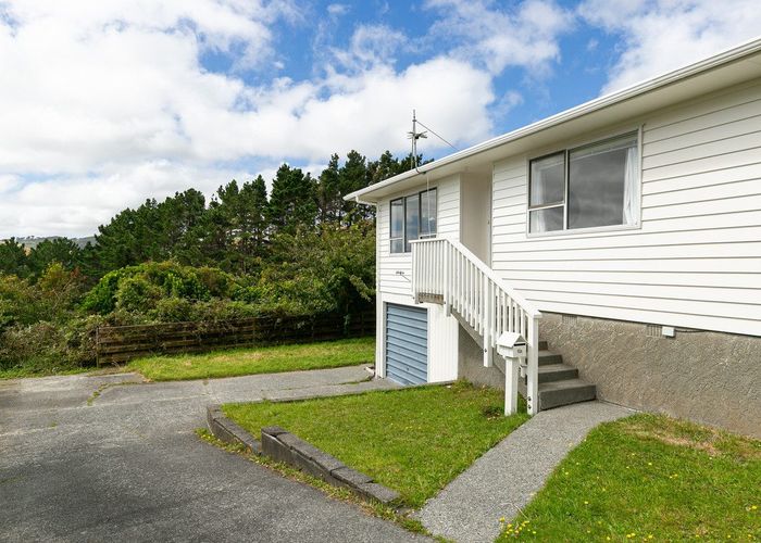  at 10A Kingsbridge Place, Newlands, Wellington, Wellington